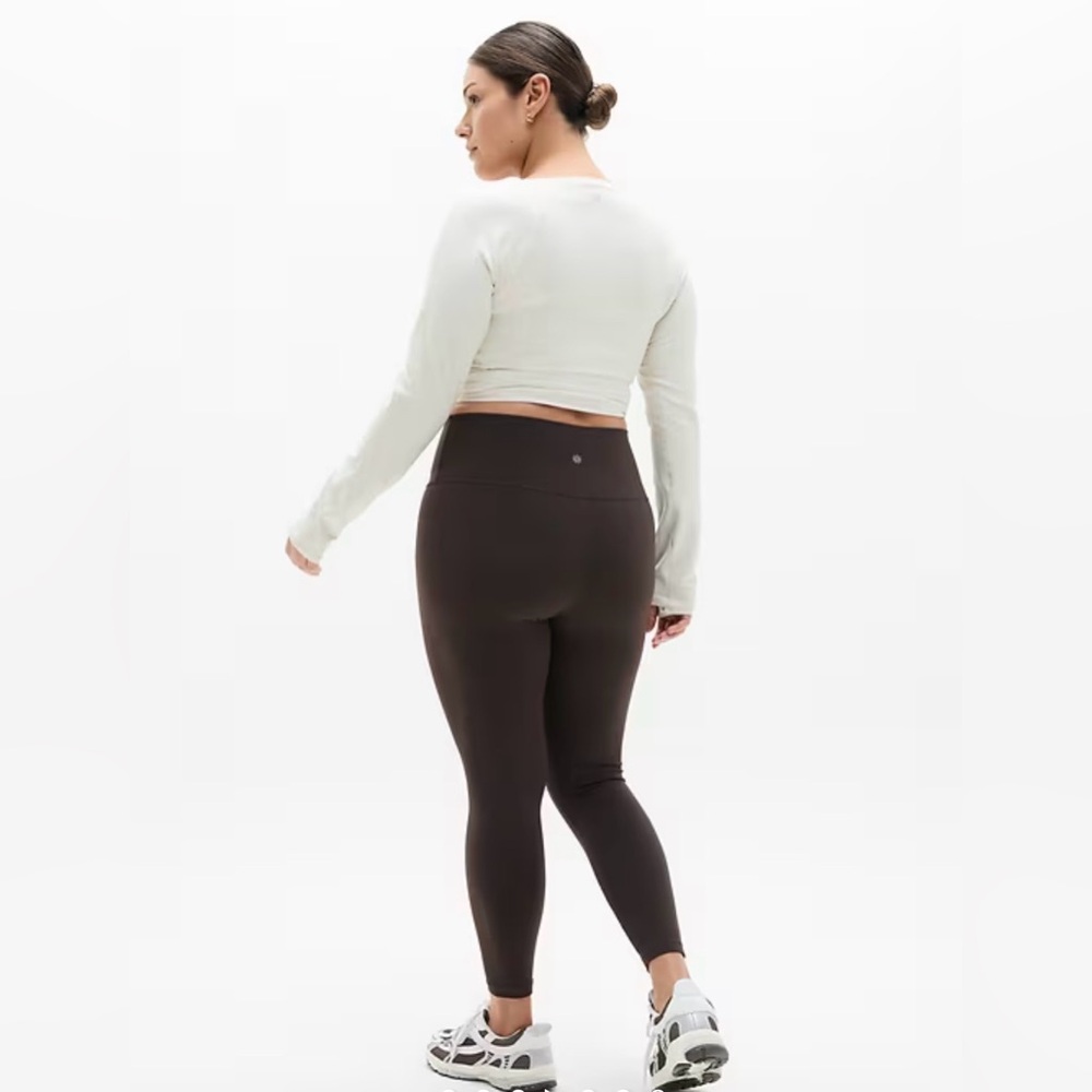 Athleta Transcend High Waisted 7/8 Legging in Truffle Size Large